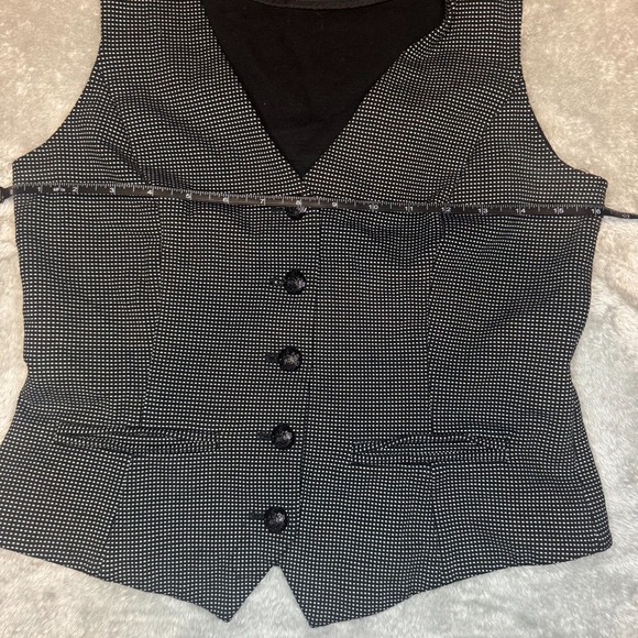 WHBM Black White Textured Vest Size 4 Sleeveless Button Front - Picture 4 of 6